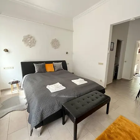 Lidvina - Saját, Zárt Parkolóval Apartamento *