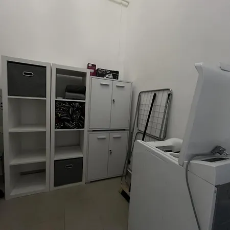 Lidvina - Saját, Zárt Parkolóval Apartamento Nyíregyháza